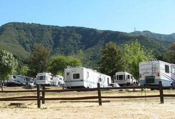 Rancho Oso Rv & Camping Resort Goleta Luaran gambar